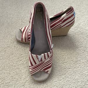 Toms adorable striped wedge peep toe